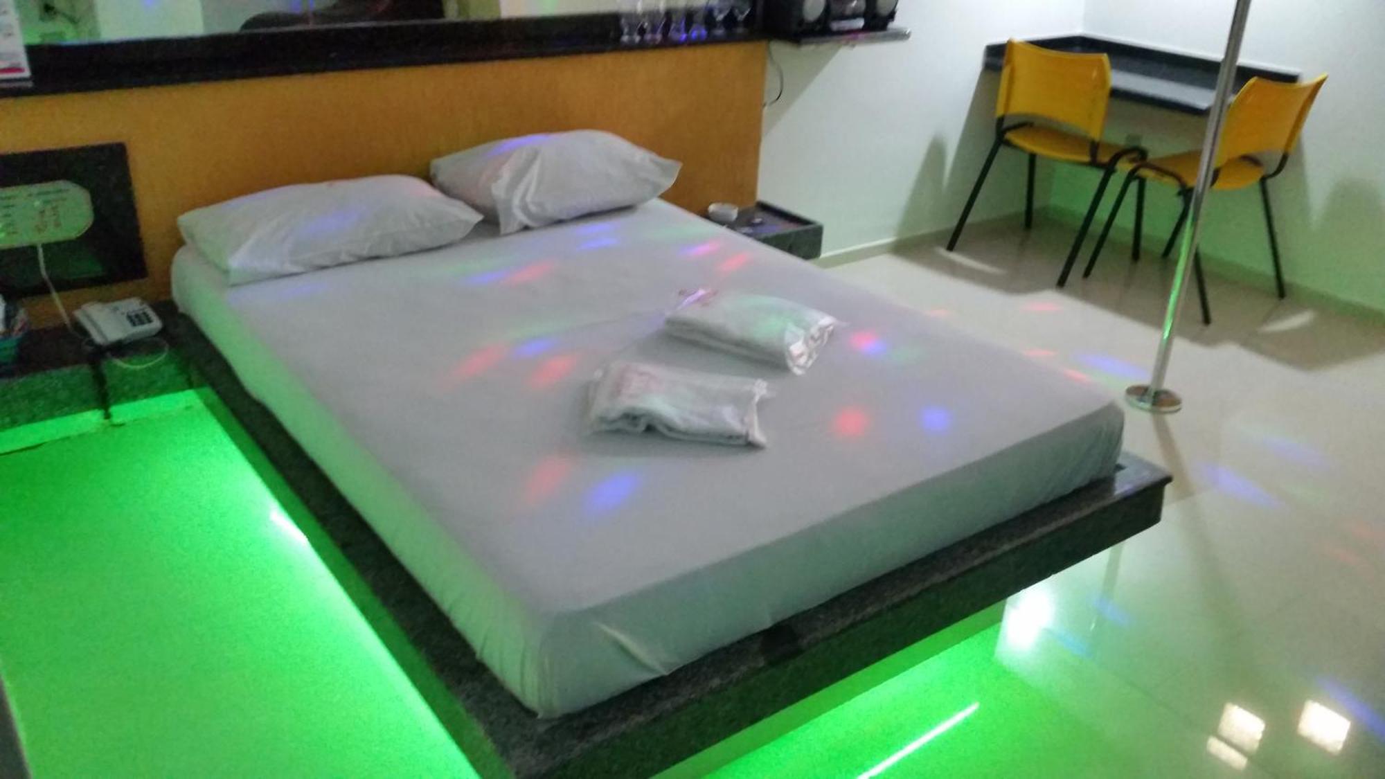 Henry'S Motel Arcoverde Bagian luar foto